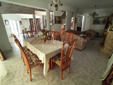 Detached House for rent