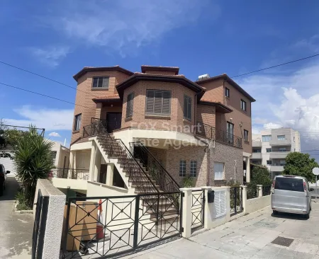 Edificio in vendita