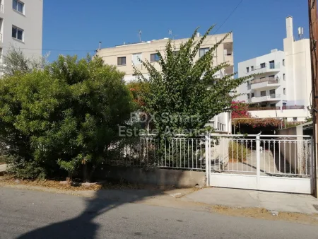 Μπανγκαλόου προς πώληση