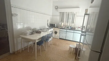 Μπανγκαλόου προς πώληση