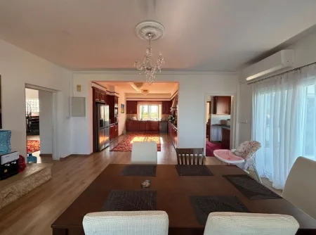 Villa zum Kauf
