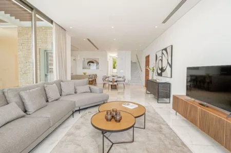 Villa for sale
