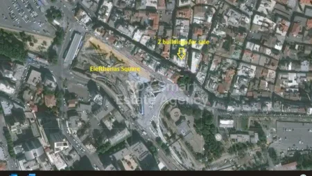 Edificio in vendita