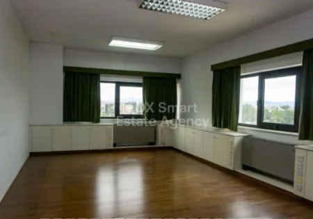 בניין למכירה