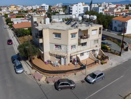 בניין למכירה