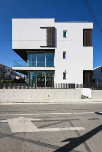 בניין להשכרה