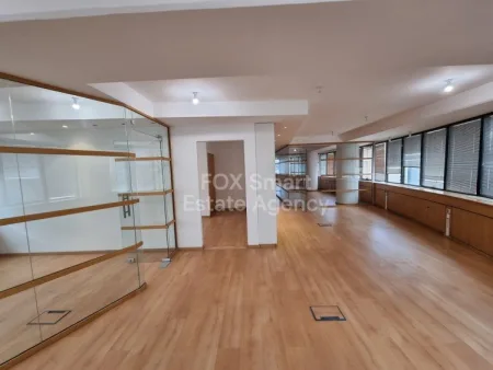 בניין להשכרה