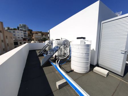 Здание на продажу