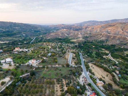 Ländliches Land zum Kauf