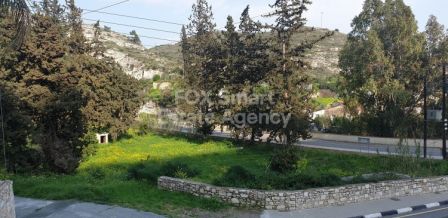 Жилой участок