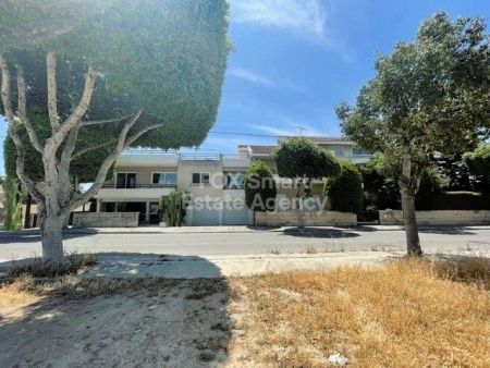 Thumbnail 1 Commercial Property In Vendita Limassol