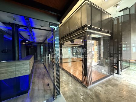 בניין למכירה