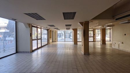 Здание на продажу