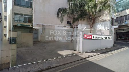 בניין למכירה