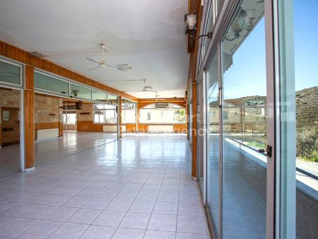 Thumbnail 3 Gewerbeimmobilie Zum Verkauf Zypern