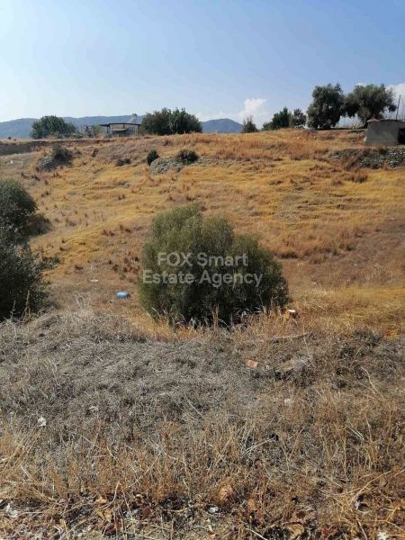 קרקע למגורים למכירה