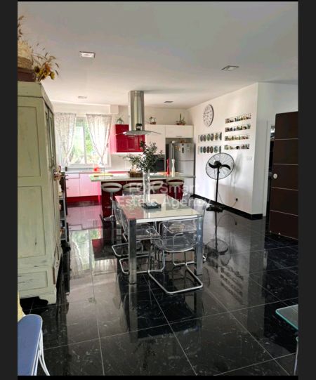 Thumbnail 5 Nieruchomości Do Wynajęcia Deneia