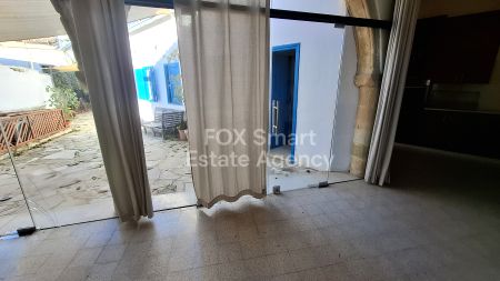Μπανγκαλόου προς ενοικίαση