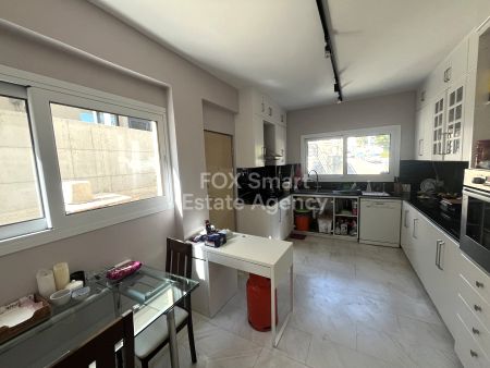 Μπανγκαλόου προς πώληση