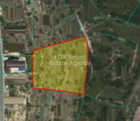 Жилой участок на продажу