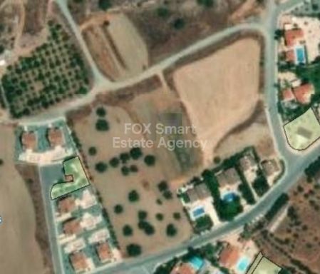 Жилой участок