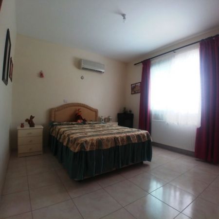 Бунгало на продажу