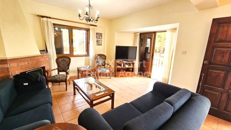 Detached House for rent