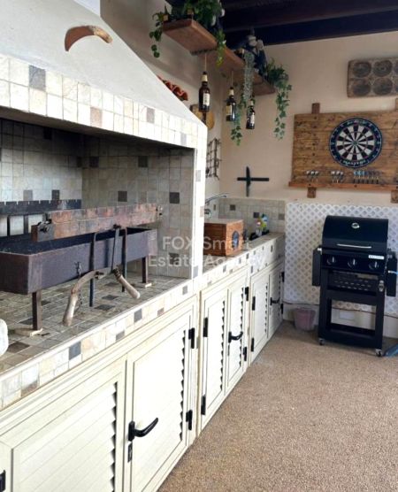 Detached House for rent