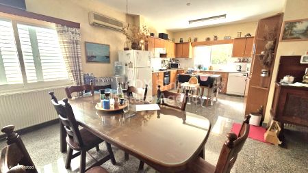 Detached House for rent