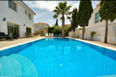 Freistehendes Haus zur Miete