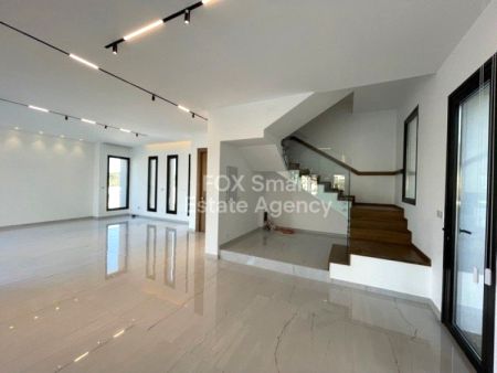 Detached House for rent