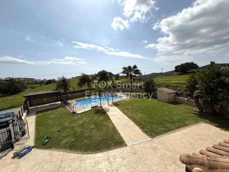 Thumbnail 4 Fox Smart Estate Agency - Agente Inmobiliario · Chipre