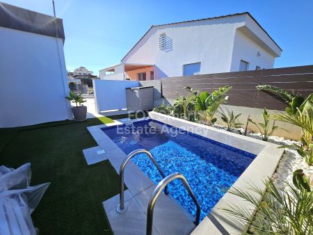 Thumbnail 2 在塞浦路斯的利马索尔与Fox Smart Estate Agency发现您梦寐以求的物业