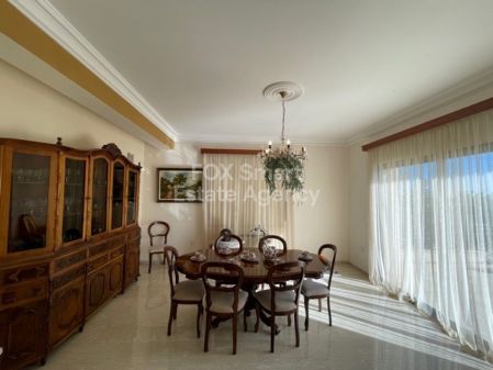 Dom wolno stojący na sprzedaż