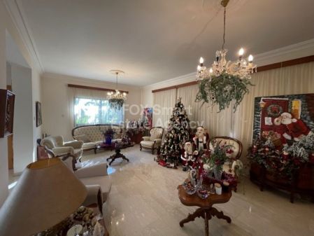 Dom wolno stojący na sprzedaż