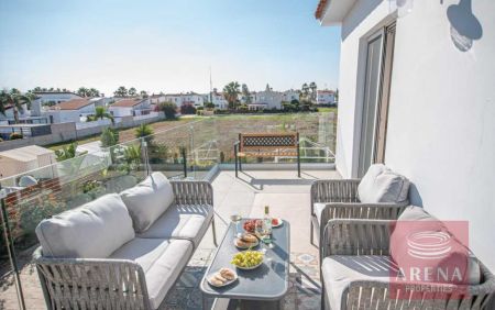 Casa indipendente in vendita