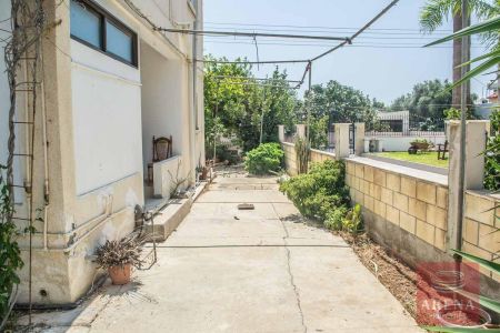 Casa indipendente in vendita