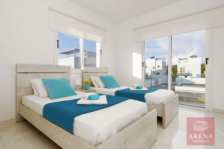 Casa indipendente in vendita