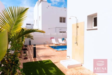 Detached House for sale