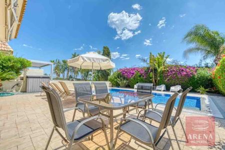 Casa Unifamiliar en venta
