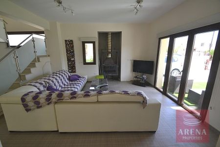 Casa indipendente in vendita