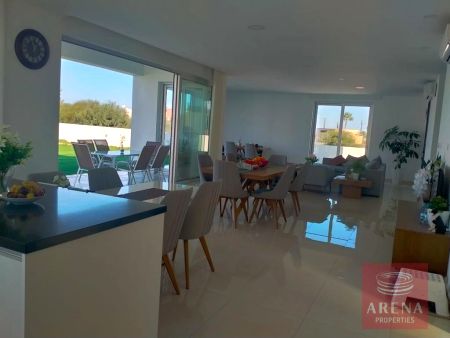 Casa Unifamiliar en venta