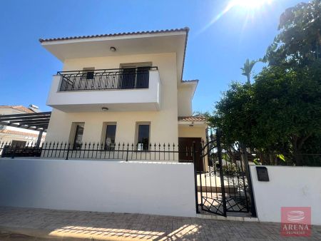 Casa indipendente in vendita