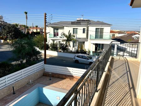 Detached House for sale