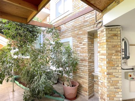 Thumbnail 4 Informations sur Château de La Cava, Aglandjia