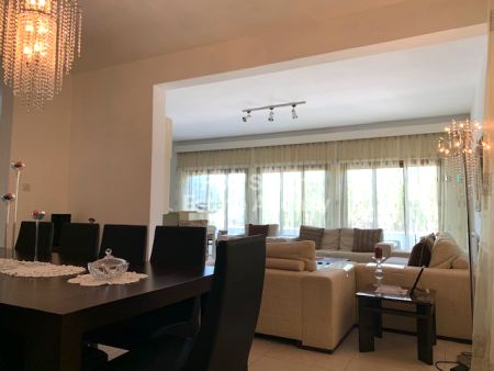 Dom wolno stojący na sprzedaż