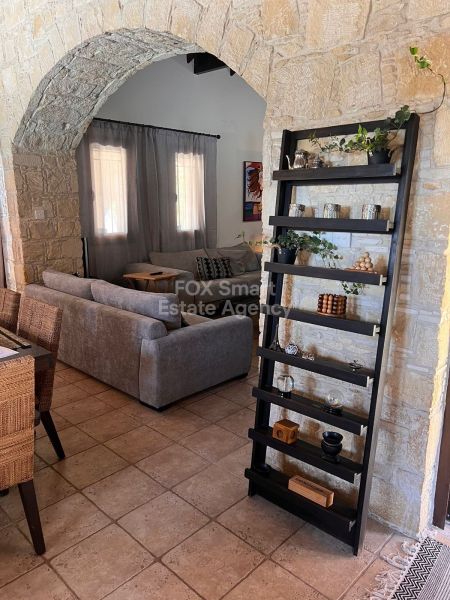 Μπανγκαλόου προς πώληση