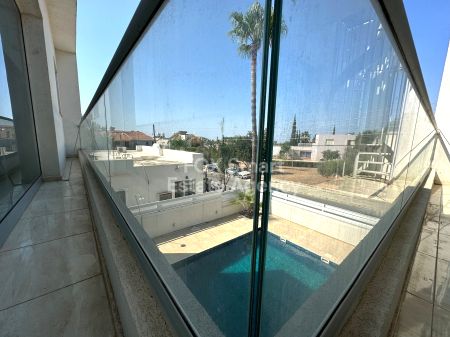 Casa indipendente in vendita