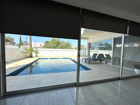 Casa indipendente in vendita