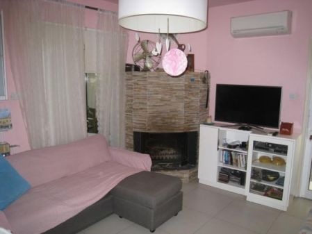 Casa indipendente in vendita